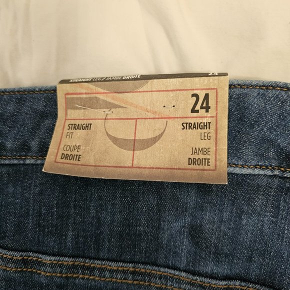 NWT Pennington Straight leg women's distressed jeans in size 24 - Picture 3 of 6